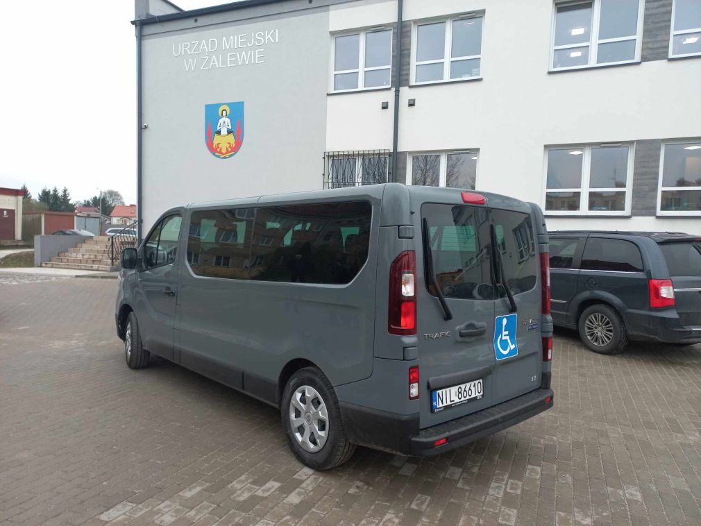 Gmina Zalewo zakupiła nowy minibus do przewozu osób niepełnosprawnych